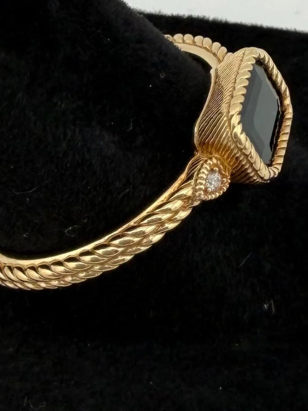 Judith Ripka .80 cttw Sapphire & Diamond Accent Ring 14k yellow gold Size 9 - Picture 2 of 7